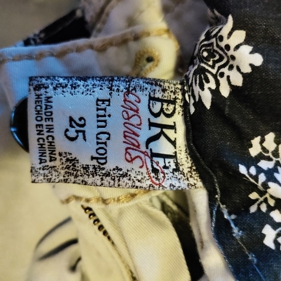 BKE casual beige Erin crop pants size 0/2 jean size 25 - Picture 5 of 6